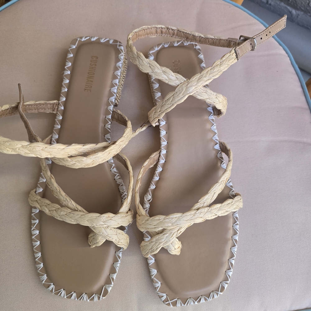 Chic Braided Sandals in Cream